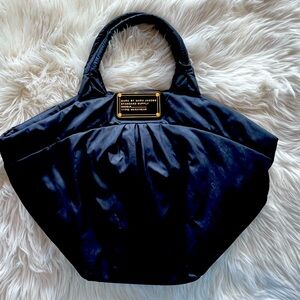 Marc by Marc Jacobs @ Mabel Nylon
Tote in Black